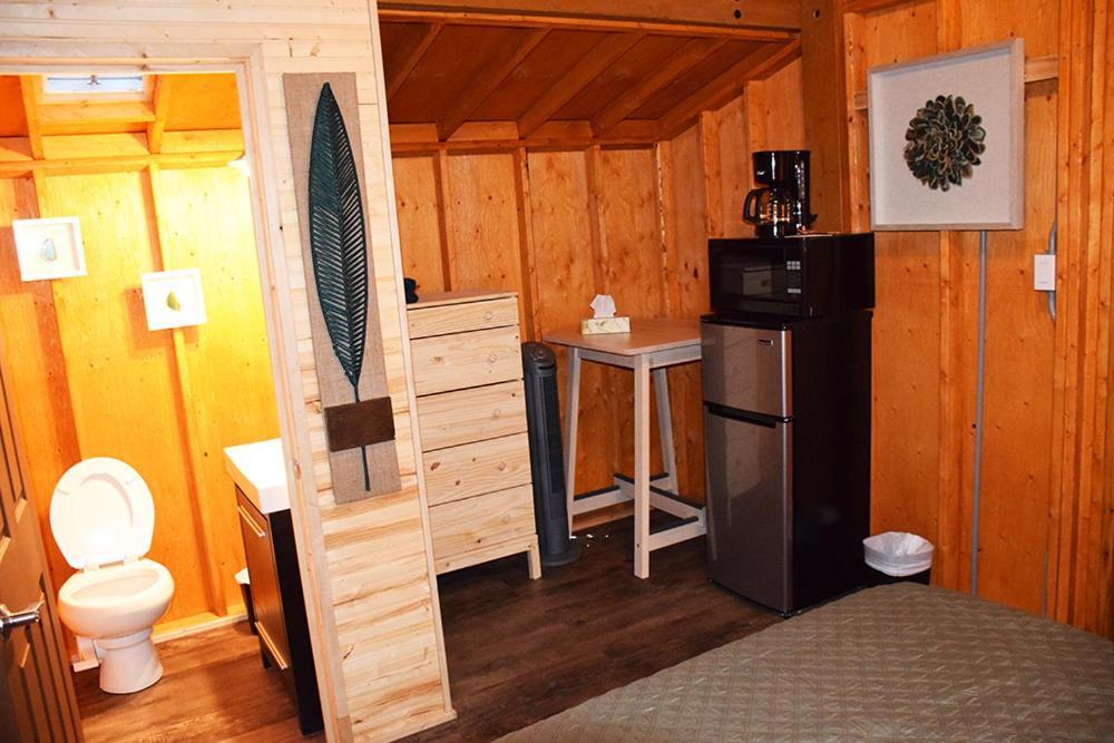 Footprints Resort Bancroft Bagian luar foto